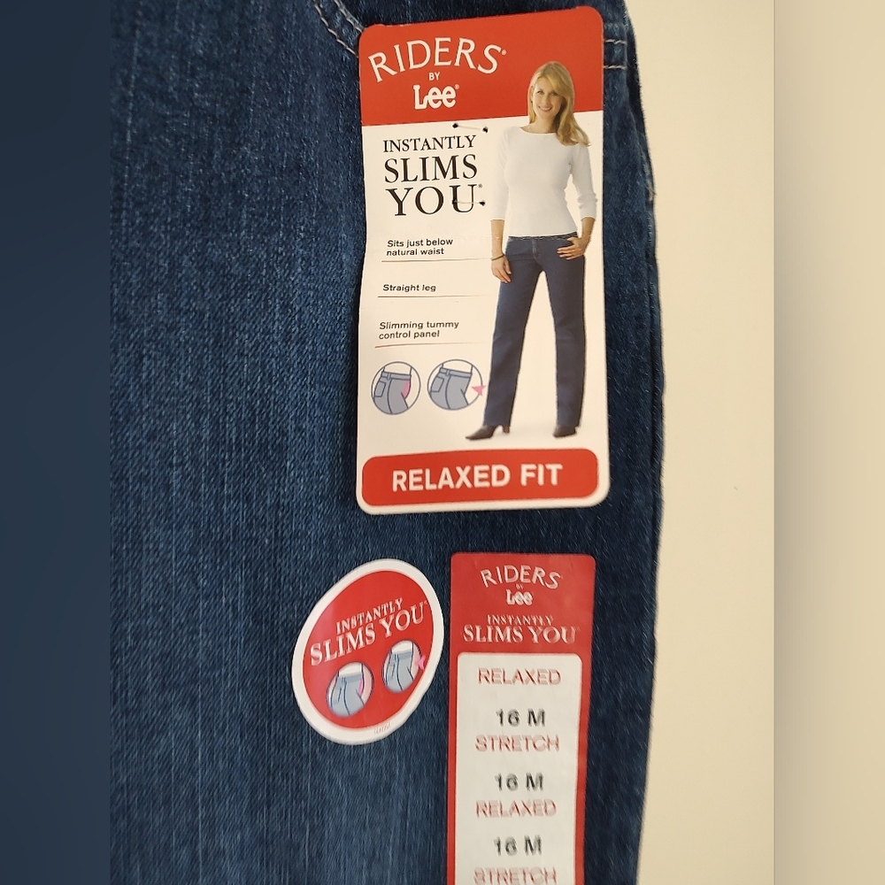 Riders by Lee Women's Straight Leg Slimming Blue Jeans - Picture 5 of 7